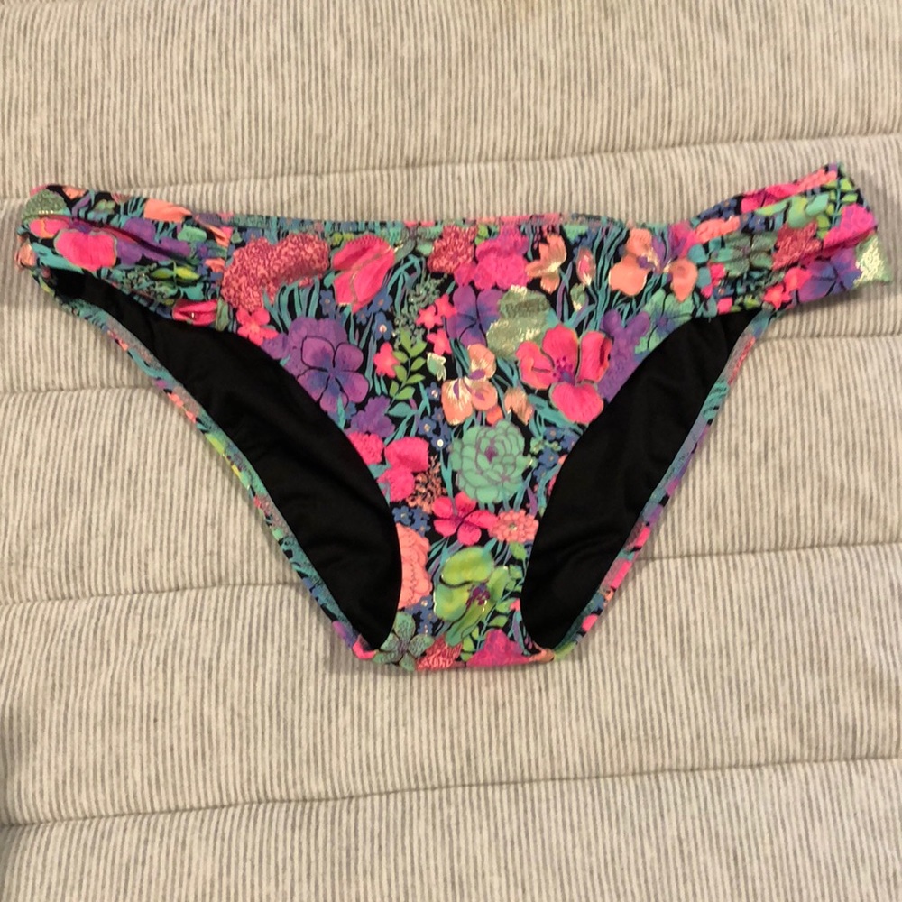 Victoria’s Secret bikini bottoms